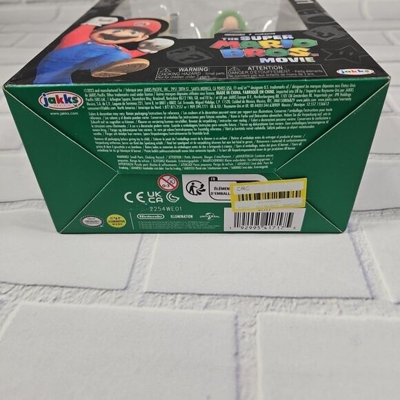 Nintendo The Super Mario Bros. Movie Luigi Figure with Flashlight Accessory - Picture 6 of 6